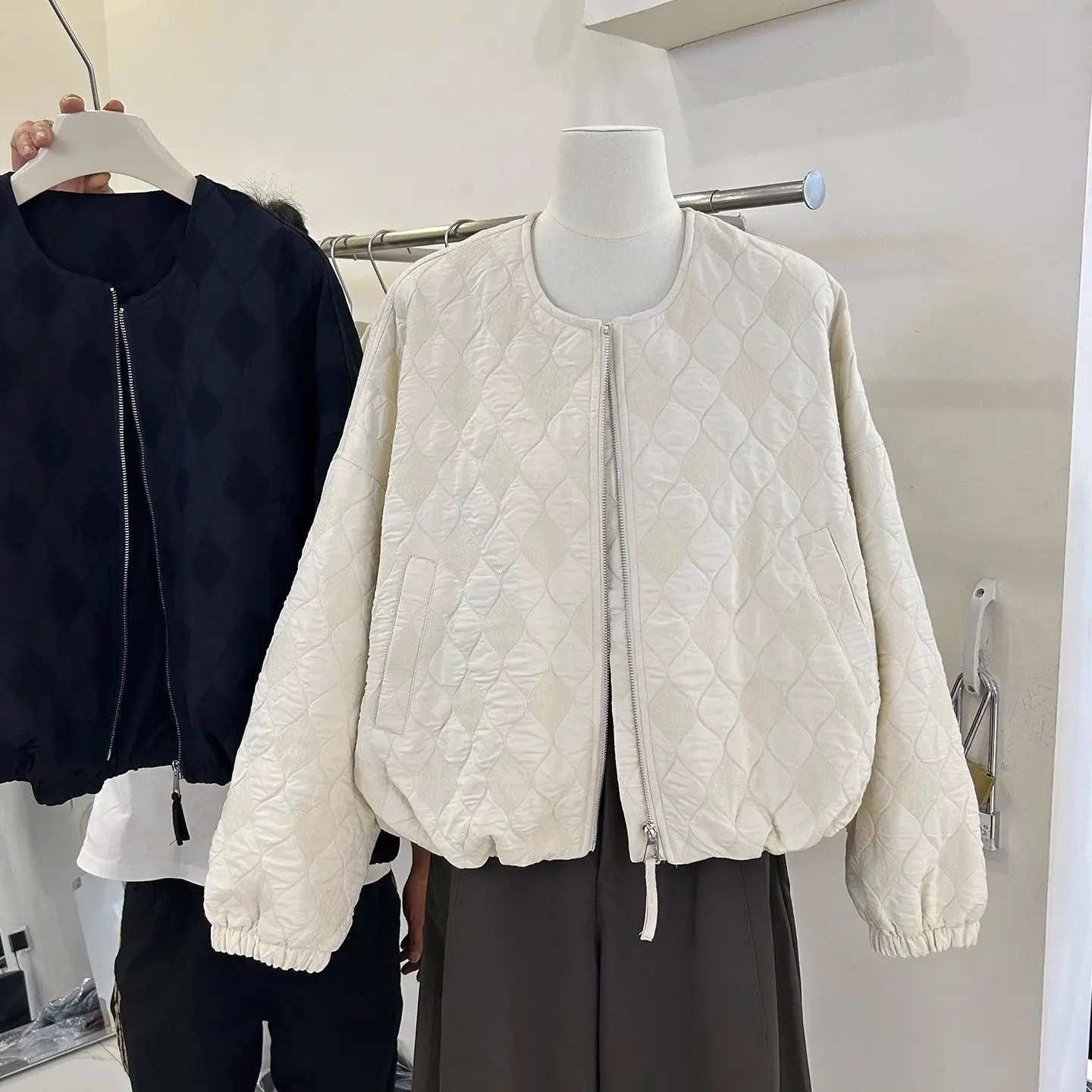 Women Clothing Autumn Winter Simplicity Zipper Solid Color O-neck Female All-match Pocket Fleece Warm Soft Loose Cardigan Coat