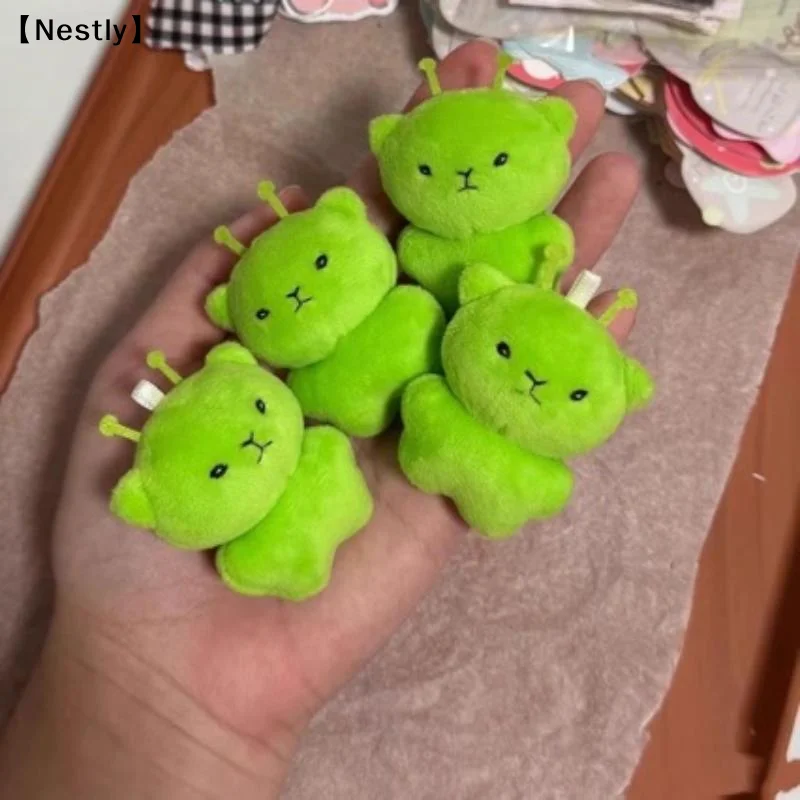 Alien Cat Plush Toy Cartoon Stuffed Animal Keychain Accessories Creative Ugly Cute Backpacks Pendant Party Gift〔Nest〕