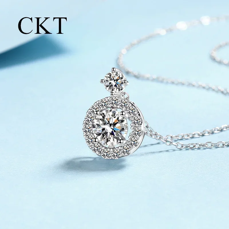 18K White Gold Platinum Pt950 1.3 Carat Moissanite Necklace Round Pendant for Women Light Luxury Chain Wedding Fine Jewelry Gift