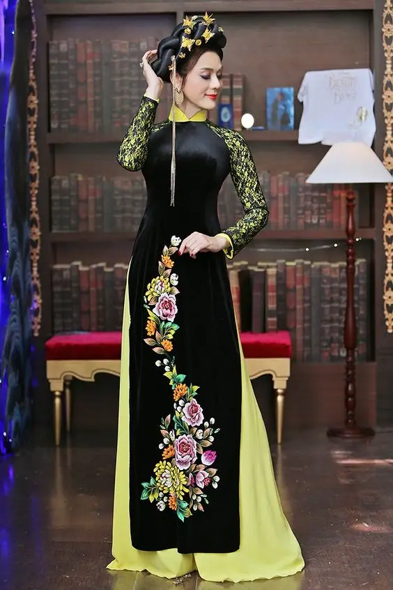 

Customized Black Velvet Women Aodai Vetnam Clothing Long Cheongsam Aodai Vietnamese Traditionally Dress