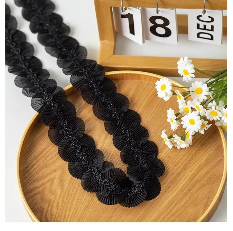 

5yard clothing and wedding decoration materials lace trim, 4.5cm wide Golden thread fan-shaped pleated lace sewing trim