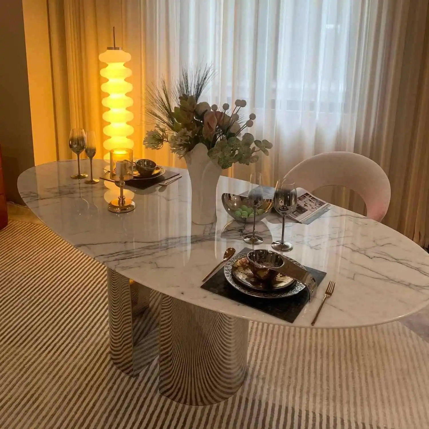 

Marble dining room Romantic home living room Oval dining table