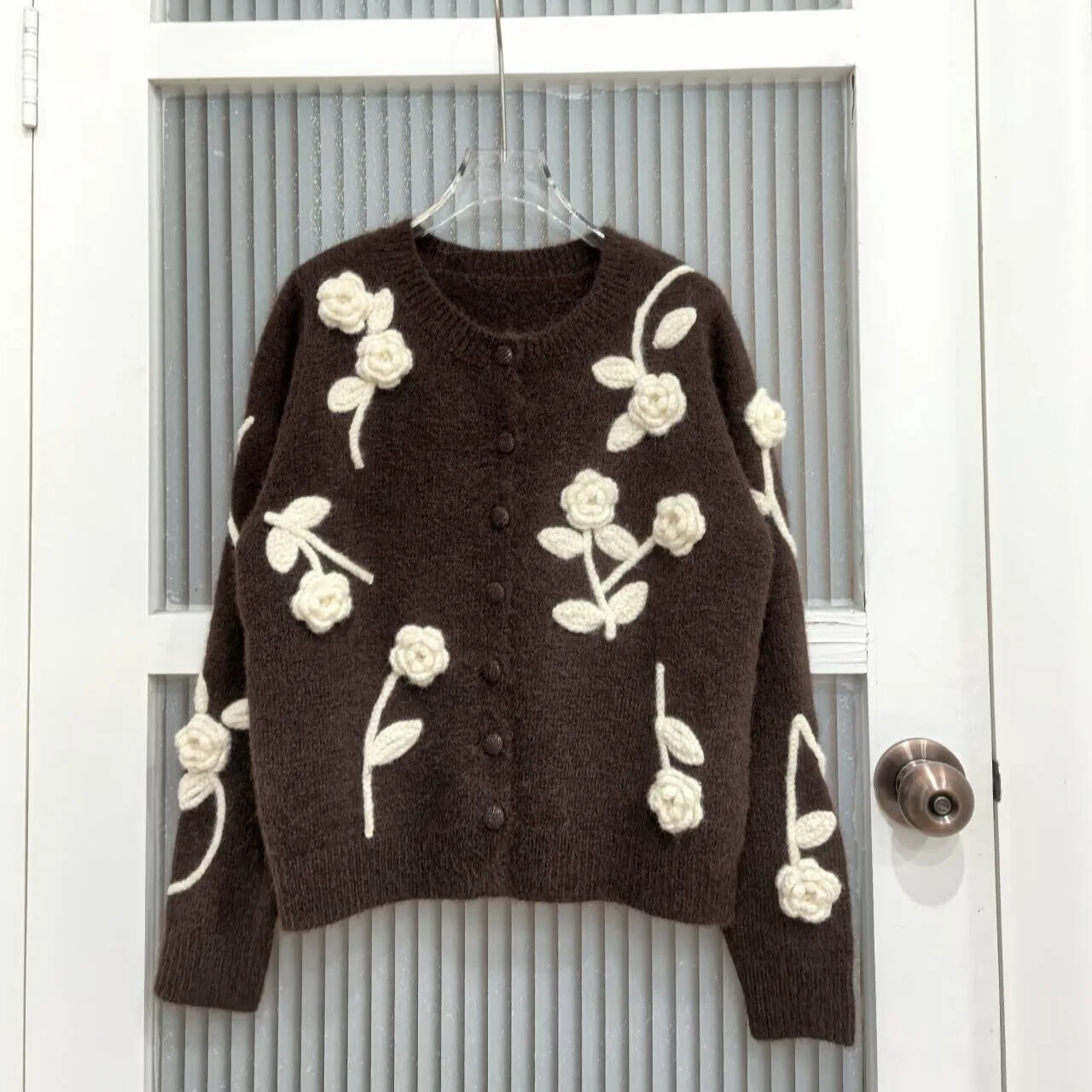 

Французский модный элегантный свитер с 3D цветами для женщин, осенне-зимний новый шерстяной универсальный вязаный кардиган C267