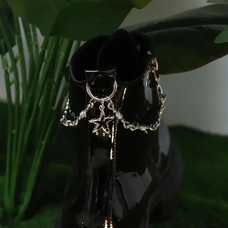 Rantai Dekorasi Sepatu Retro Gothic Punk dengan Duri Ganda yang Dapat Dilepas, Mekanisme Gesper Mudah Dilepas, Aksesori Fashion DIY Ideal