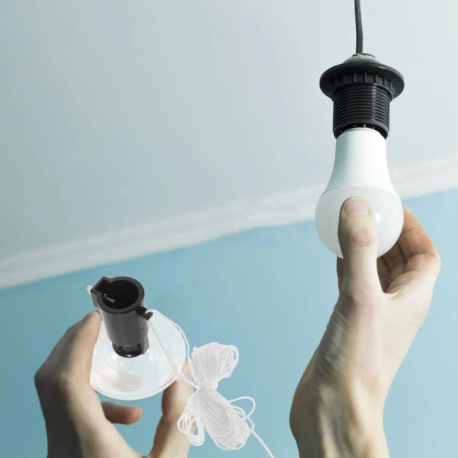Light Bulb Changer for High Ceilings Plastic LED Bulb Remover Tool Portable Lightweight Safe Grabber for Indoor Outdoor Use
