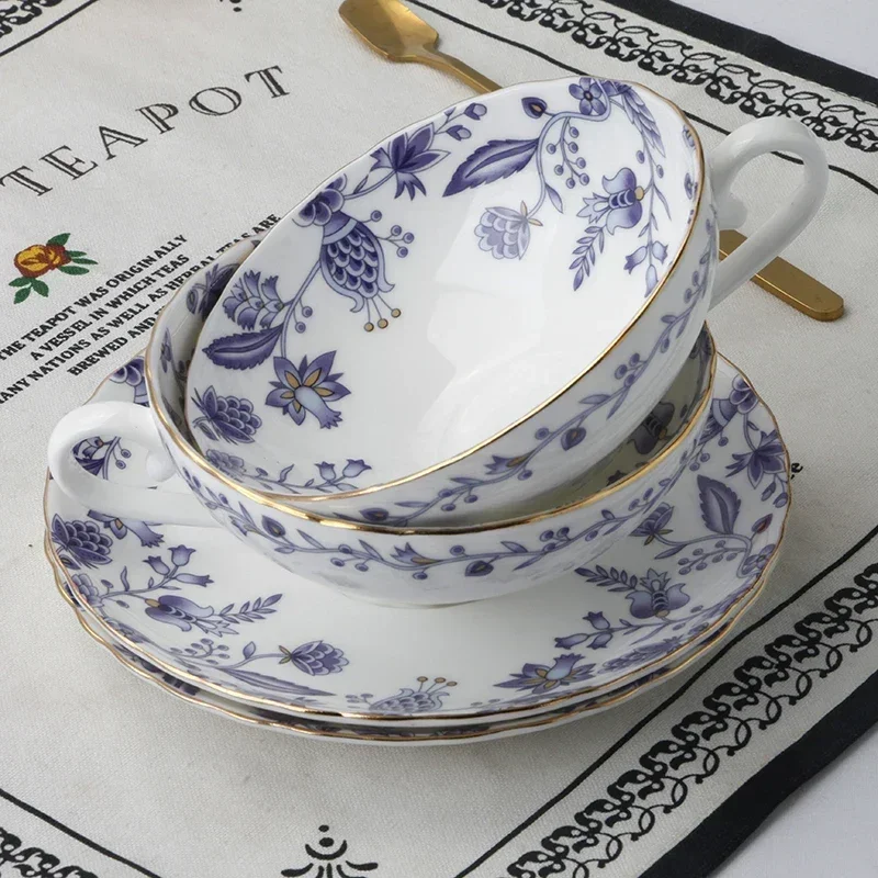 Ins Hot Luxury Bone China Coffee Cup with Plate British Tea Set with Flower Pattern European Korean Chinese Style 150ml