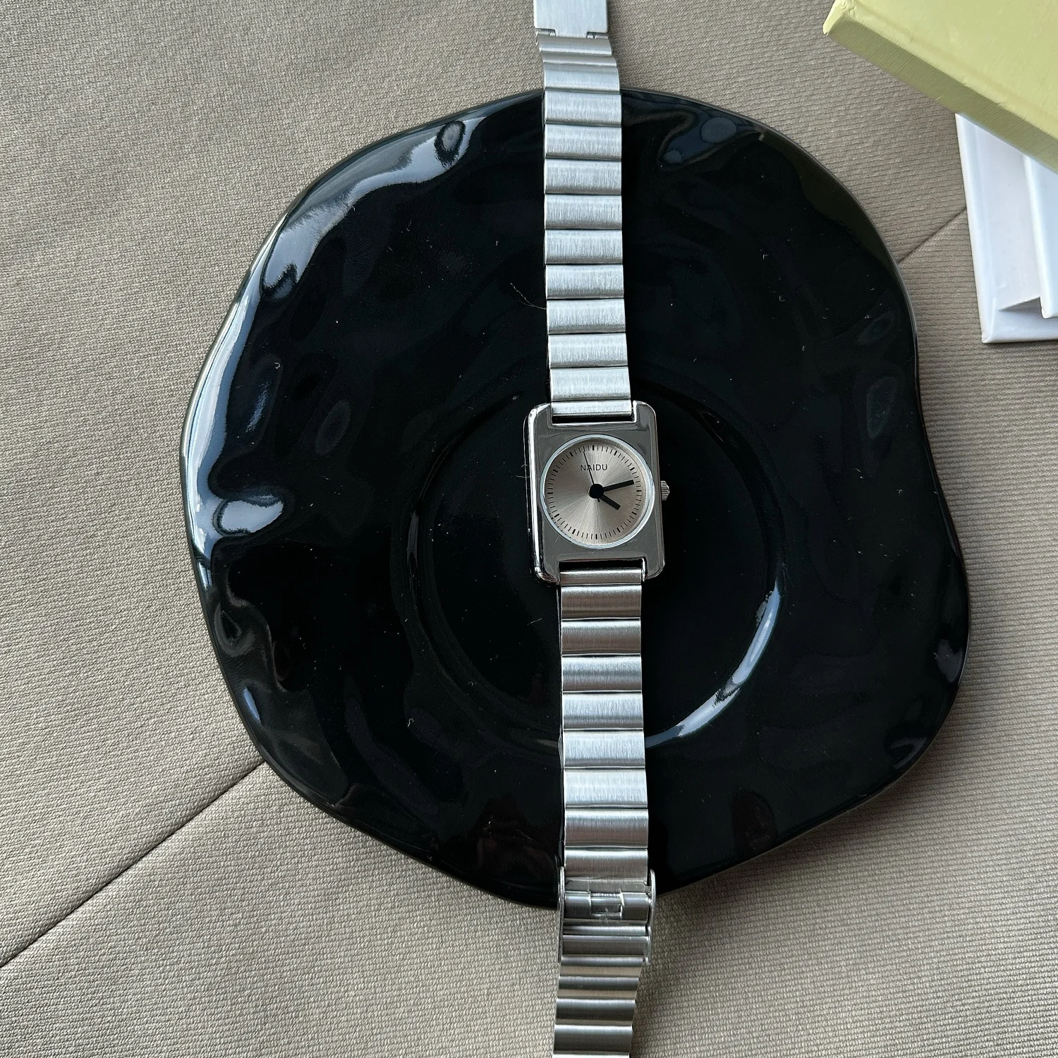 Trendy Gold Brand Women's Watch Square Dial Ladies Analog Quartz Watches Ultra-thin Steel Strap Woman's Wristwatch Clock Relogio