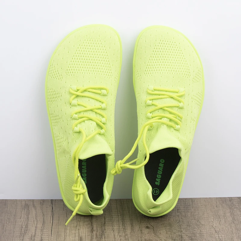 Zapatillas de running SAGUARO para hombre, transpirables, 4E de ancho, para entrenamiento cruzado, estilo barefoot, sin cordo...