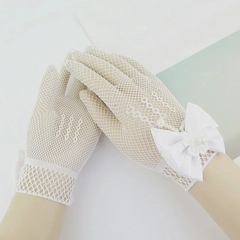 Sweet Flower Girls Short Gloves Mesh Bow Lace Pearl Decoration Gloves Children Kids Fashion Elegant Gloves Mittens Party Supplie