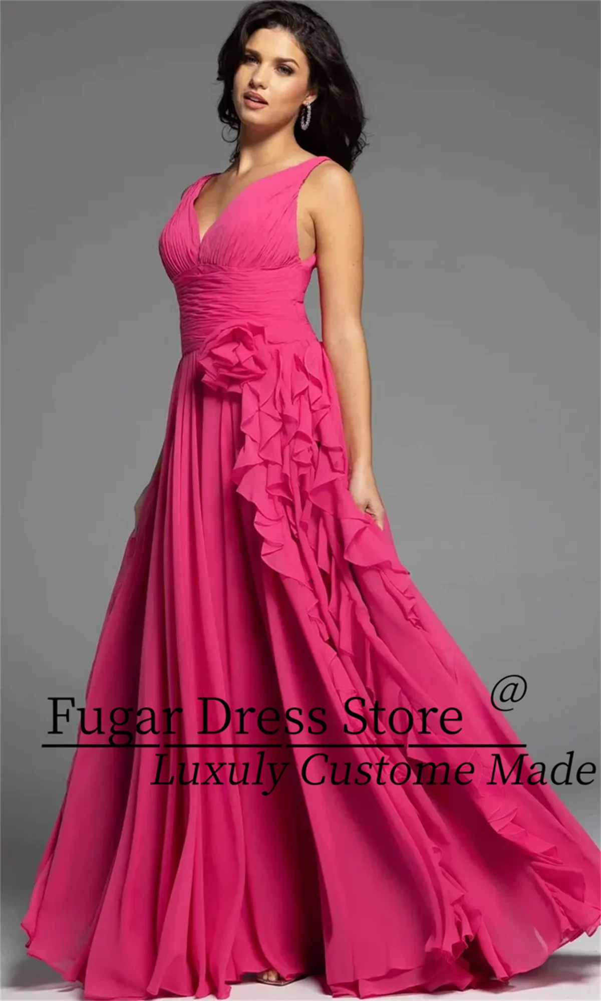 

TIANTIAN Индивидуальное вечернее платье для выпускного вечера с широкими бретелями и рюшами и цветочным акцентом, каскадными рюшами и V-образной спинкой فساتين سهرة