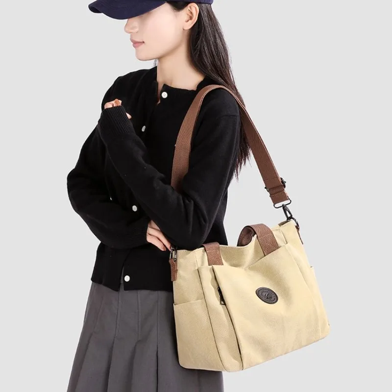 

High-End Luxury Leather Tote Bag For Women With Vintage Messenger And Fashionable Paris Commuter