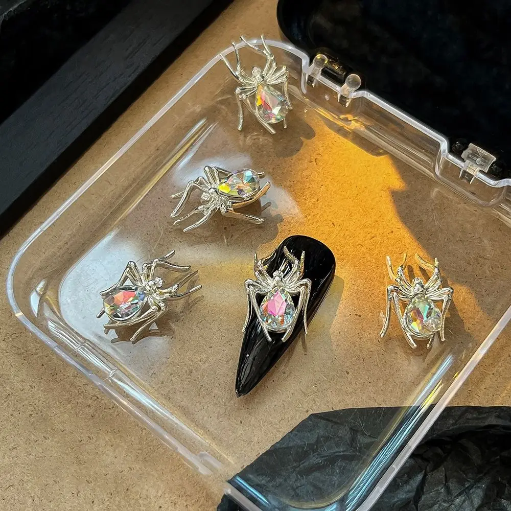 

5 Pcs 3D Spider Nail Art Rhinestones Colorful Luxury Alloy Spider Decoration Gothic Design Sparkle Crystal Spider Nail Ornaments