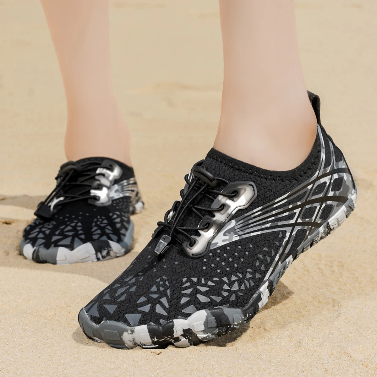 Women Camo Print Quick Dry Water Shoes Barefoot Aqua Sneakers Non Slip Five Fingers Beach Swim Surfing River Trekking Yoga Quick Lace Lightweight Outdoor Sports Footwear 2026 New