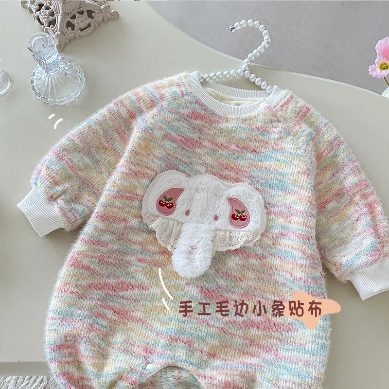 Baby Super Cute Jumpsuit 2025 New Winter Baby Embroidery Patch Fabric with Plush Crawling Clothes for Newborns
