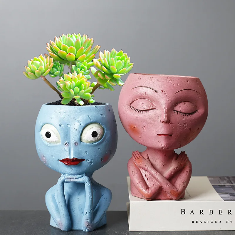 

Cartoon Alien-Shape Resin Flowerpot Cute Personalized Desktop Succulent Ornament for Office & Home Decoration