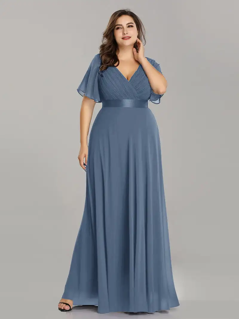 Suknie wieczorowe Plus Size Długie Linia A Podwójny dekolt w szpic Suknia z falbankami 2025 Ever Pretty of Chiffon Dusty Navy Sukienka dla druhny dla kobiet