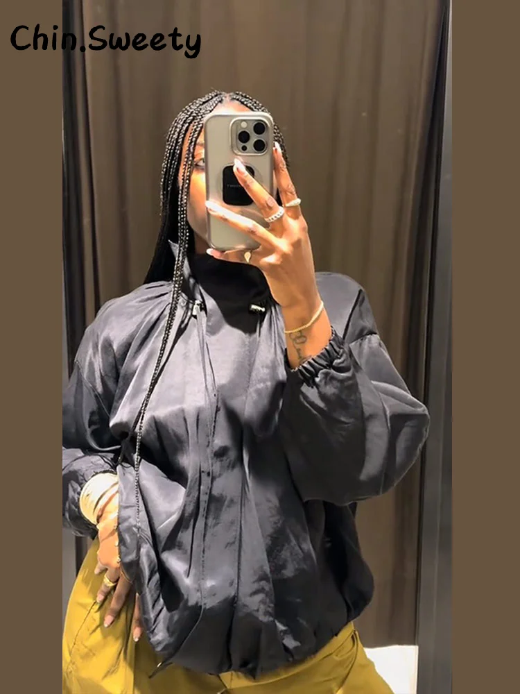 

Casual Stand Collar Pleated Drawstring Jacket Loose Full Sleeve Single Breasted Pockets Coat 2025 Autumn Lady Commute Outwear