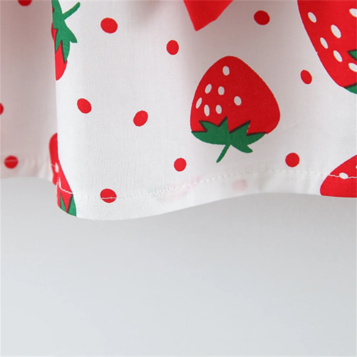 Summer Baby Girl\'s Dress Small Round Dot Strawberry Print Chest Bow Daily Casual Dress with Hat