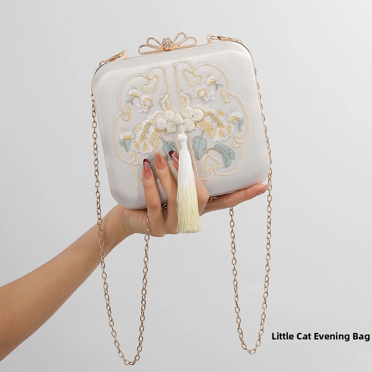 New Chinese Style Embroidered Handbag Small Square Bag for Daily Use Lock Buckle Closure Pure Color Nation Pattern Hard 