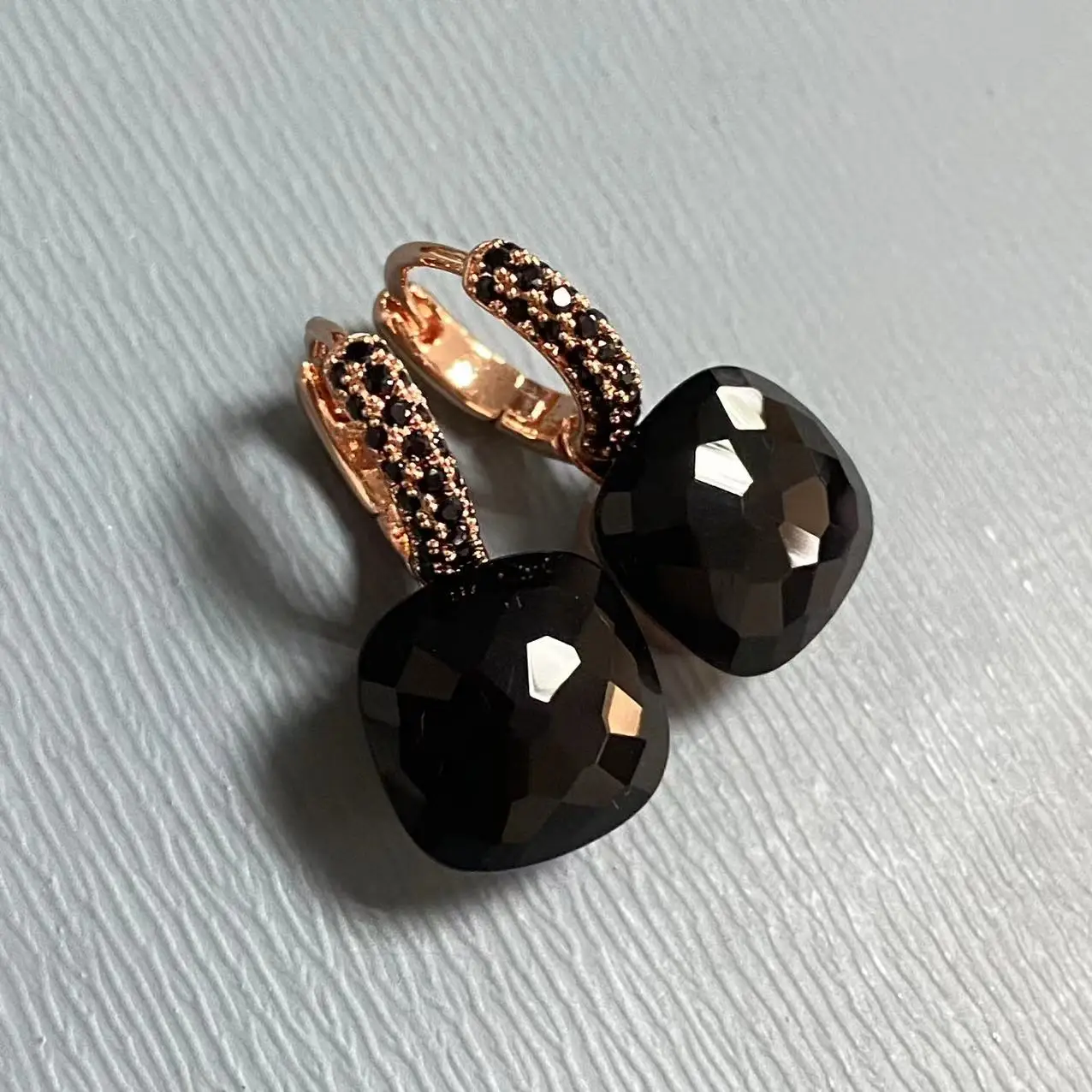 

11.6mm Classic Nudo Earrings Inlay Black Zircon For Women Water Drop Earrings Candy Square Crystal Earrings Fashion Jewelry