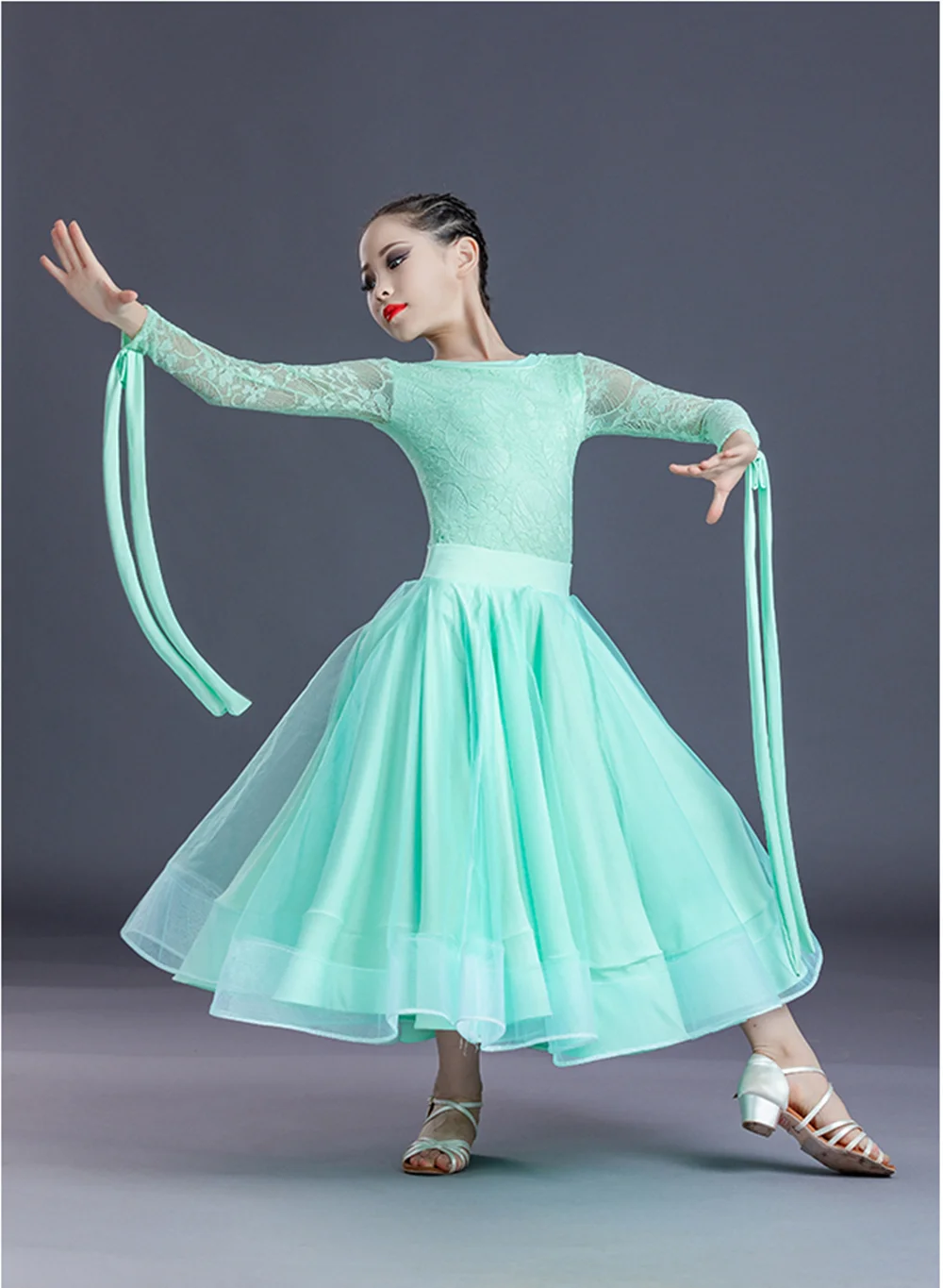 New Arrival Ballroom Dresses Girls Spring Waltz Dancing Competition Costume Lace Long Sleeve Stitching Performance Wear