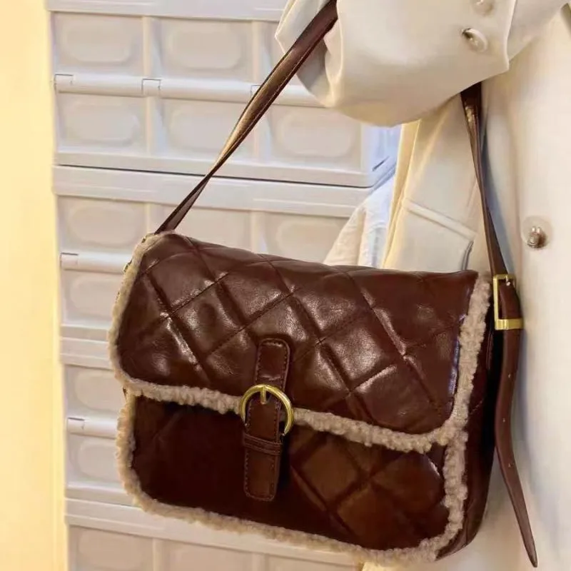 

Retro Brown Diamond Quilting Handbag Women Lambswool Leather Large Capacity Shoulder Bag Ladies Fashion Versatile Underarm Bags