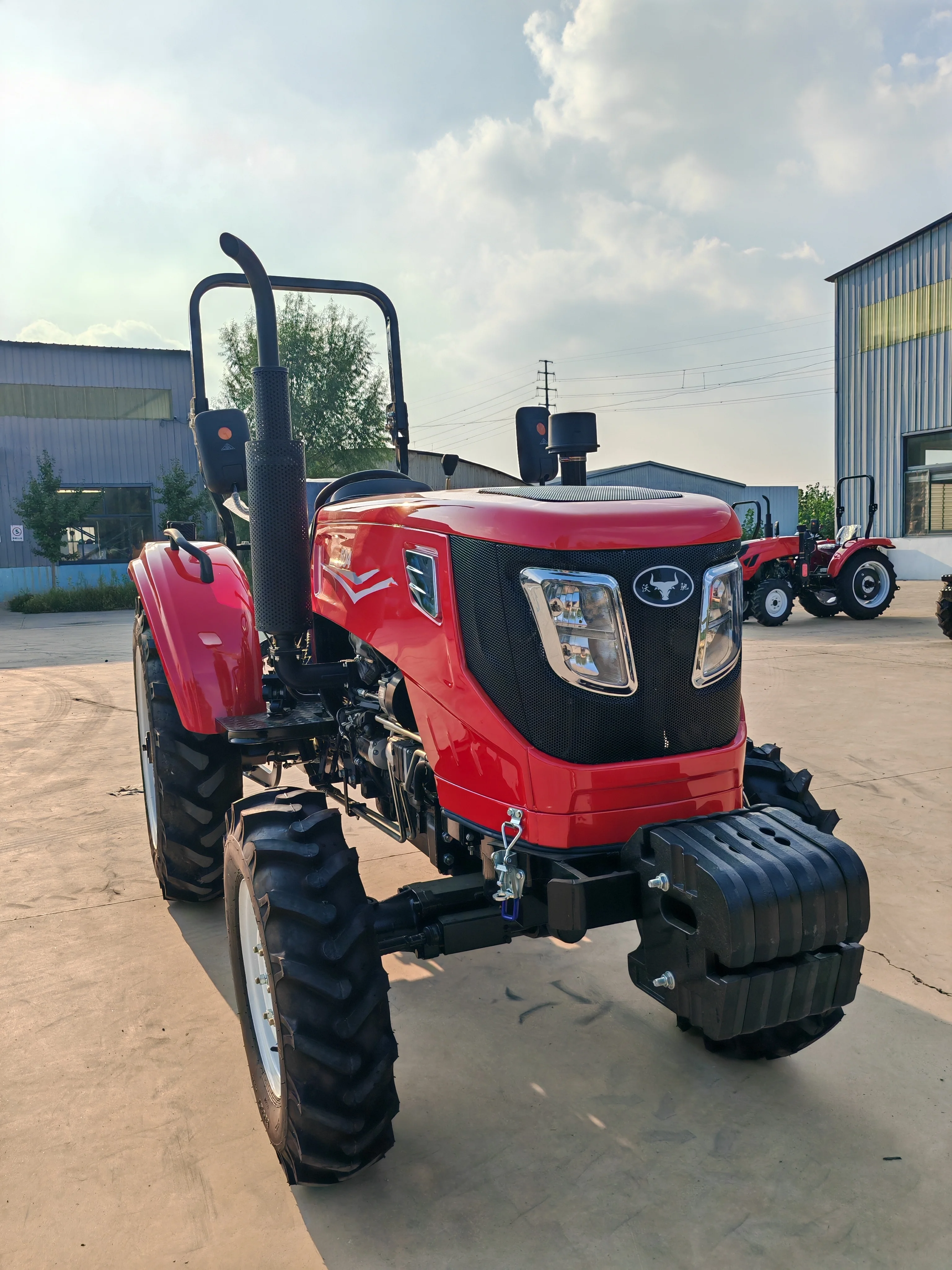 8+2 Gear Shift 4WD Agricultural Compact Tractor 25/40/50/60HP EPA Euro 5 Emission Standard Small Farm Working Mini Tractor With