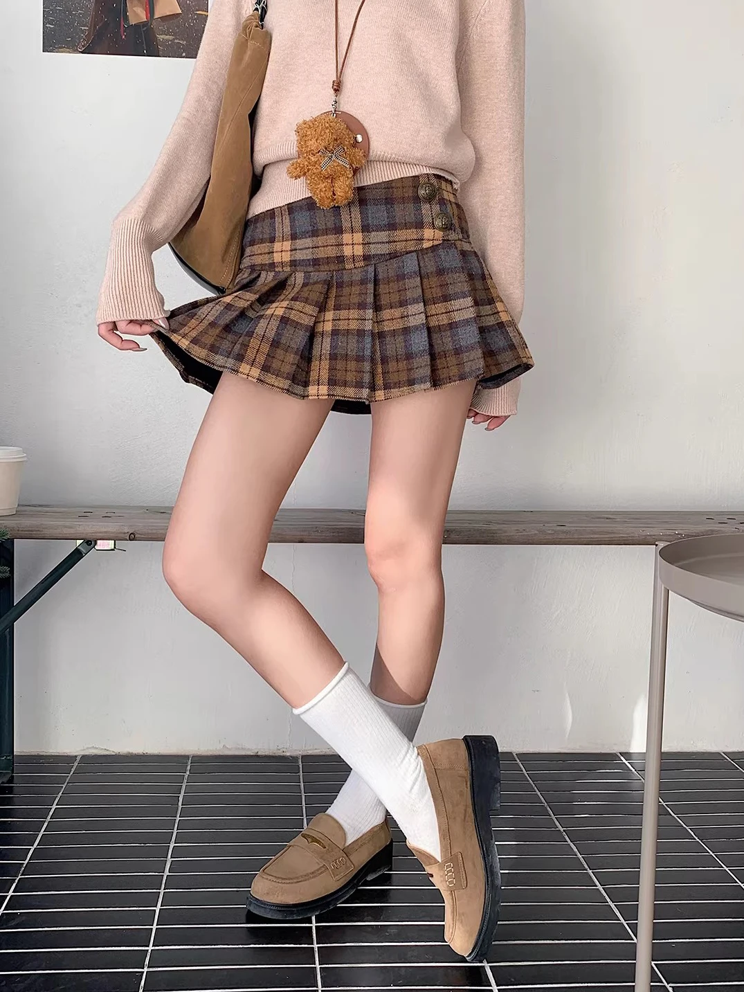

Юбка женская плиссированная в клетку с высокой талией, теплая шерстяная, А-силуэт, корейский стиль, для повседневной носки, подходит для студенток