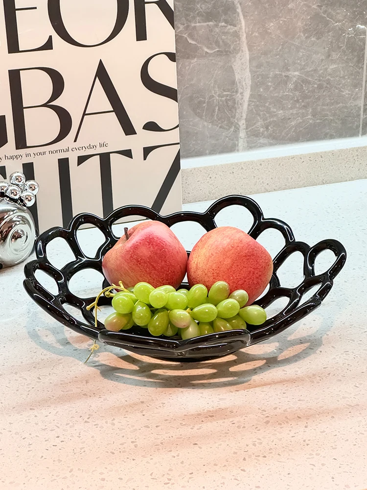 Ceramic Storage Tray Geometric Hollow Fruit Dish Desktop Container Ring Table Decoration Ware