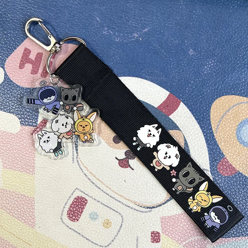 Kpop TAEHYUN Laser Phone Lanyard Cartoon Keychain Quality Rope Car Keyring Soobin BEOMGYU YEONJUN HUENINGKAI Fans Accessories