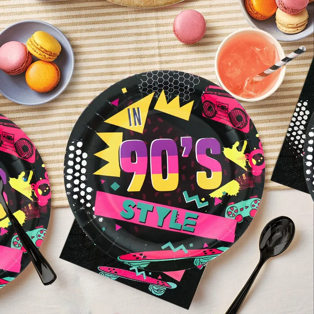 10 Stück 90er-Jahre-Partyzubehör im Retro-Vaporwave-Disco-Thema mit 90er-Jahre-Graffiti-Muster, inklusive Partyteller im 7"/9" 90er-Jahre-Graffiti-Stil und 9 – Detail 5