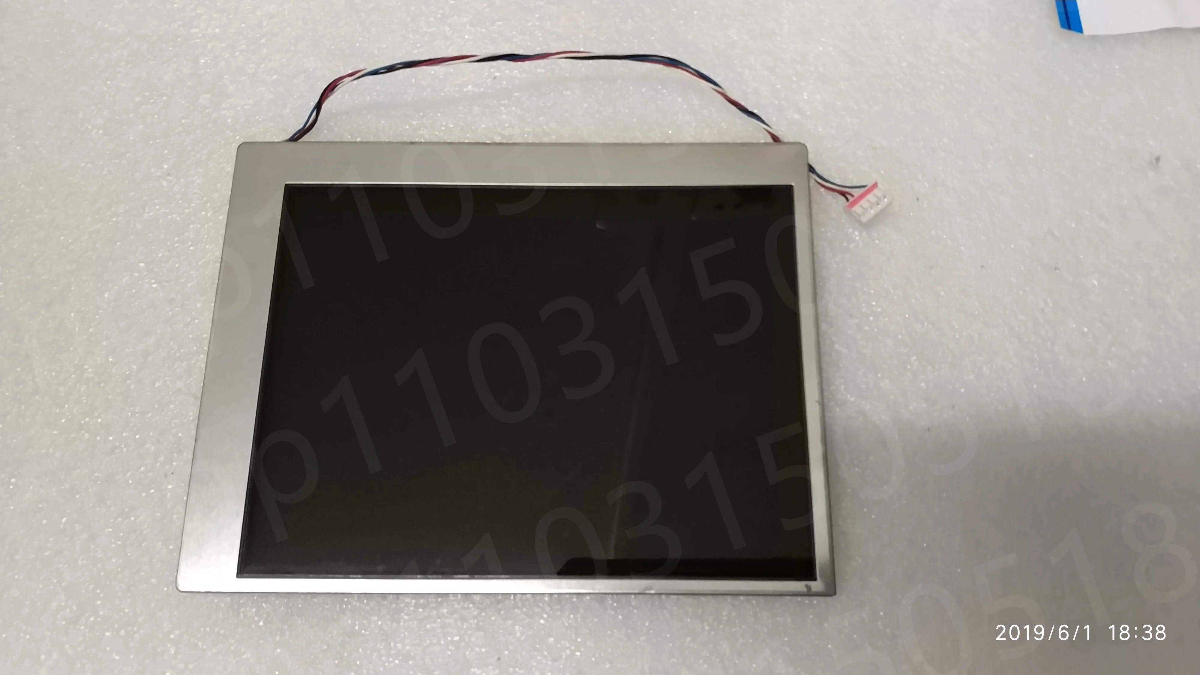 Original brand TCG057QVLHA-G00 5.7-inch 320*240 LCD screen 100% tested.