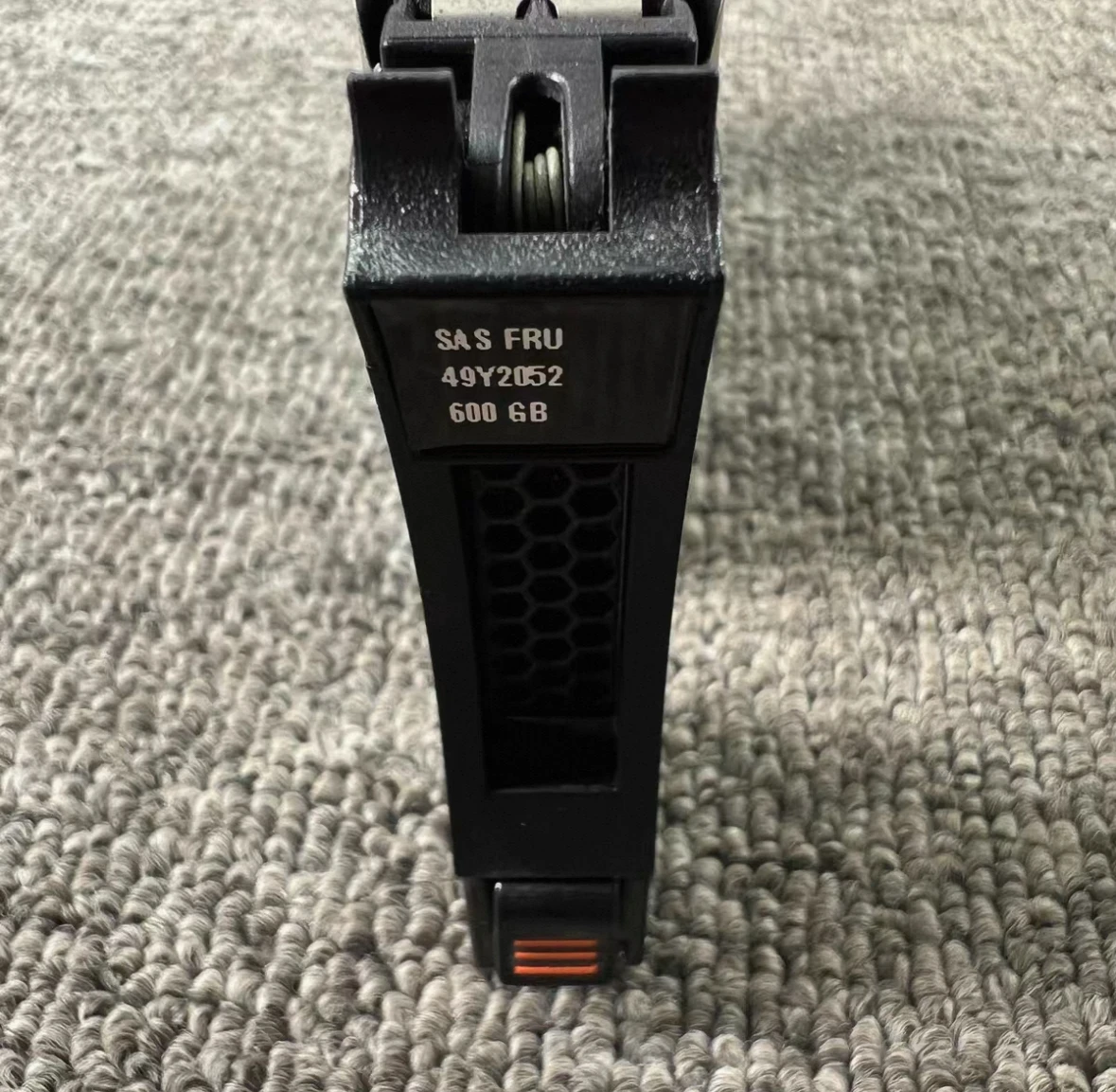 

Для 5220 49Y2048 49Y2051 49Y2052 600 ГБ 10K SAS 2,5 DS3524 жесткий диск