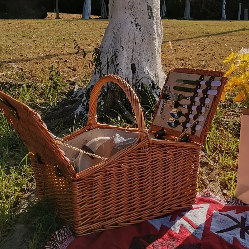 

Outdoor Rattan Picnic Basket Large Capacity Japanese-Style Handheld With Tableware Set Cutlery And Lid For Dining Al Fresco