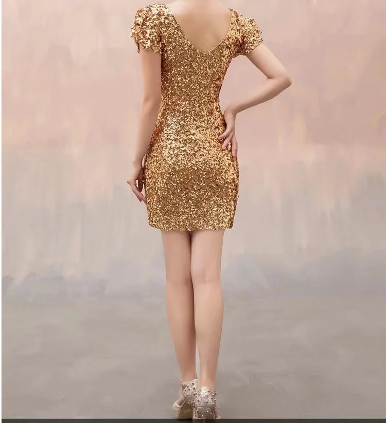 Summer Bling Shiny Sequins Dress Women Sexy V Neck Backless Short Sleeve Slim Bodycon Dress Ladies Sexy Club Party Dresses