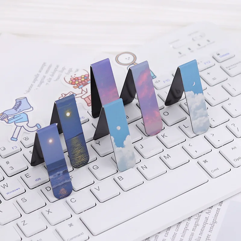 2pcs Magnetic Bookmark Ins Landscape Cloud Simple Literary Pattern Teacher'S Day Graduation Souvenir Gift Reading Label