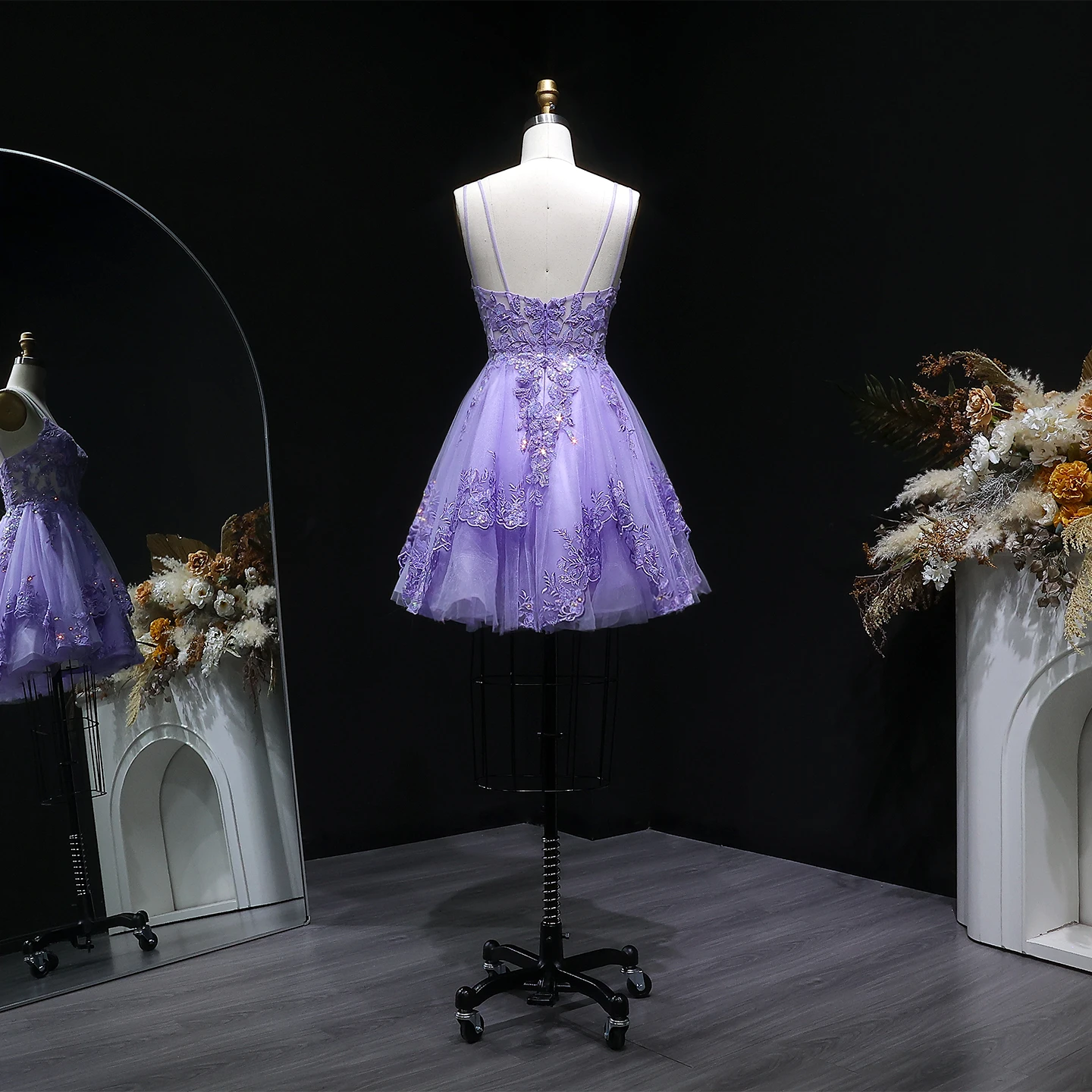 Sharon Said Fliederfarbenes Doppel-Spaghettiträger-Homecoming-Kleid mit Blumenperlen, A-Linie, Tüll, Dubai Cocktail-Abschlussball-Partykleid RM128 Maßanfertigung – Detail 9