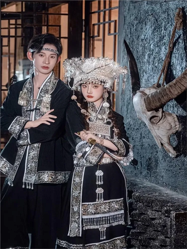 

Ethnic costume black couple photo shoot exotic style travel photography performance