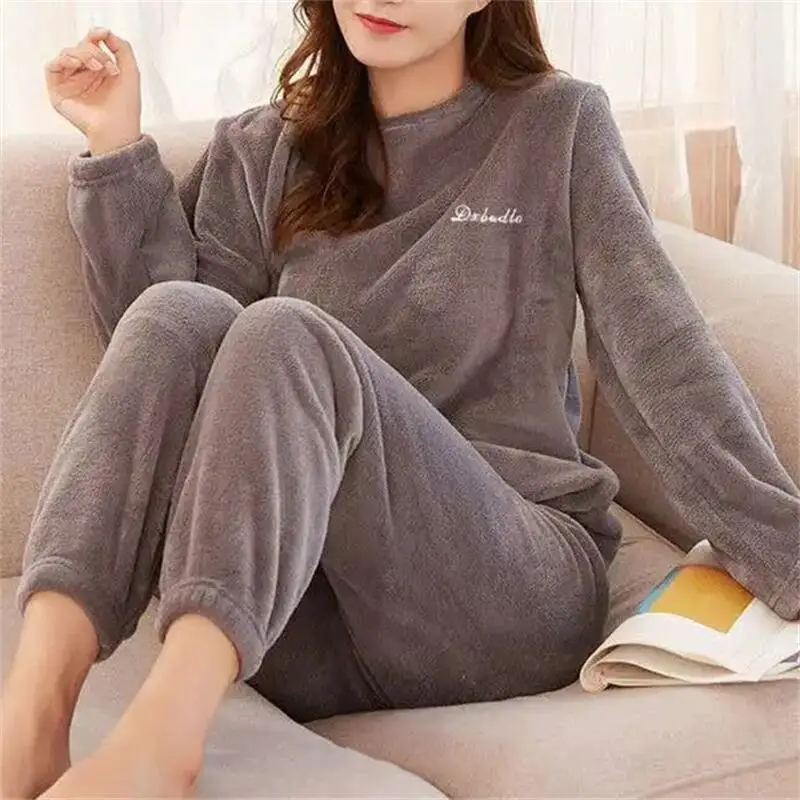 Women Velvet Pajama Set Fleecing Warm Loose Top And Elastic Waist Pants Home Casual Warm Woolen Suit Women 2024 Autumn Winter