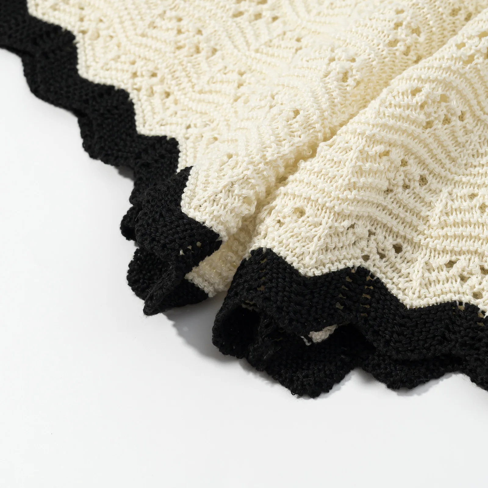 Women's Summer Fashion Solid Color Round Neck Sleeveless Knit Top Elegant Hollow Elastic Waist Casual Mini Shorts Set