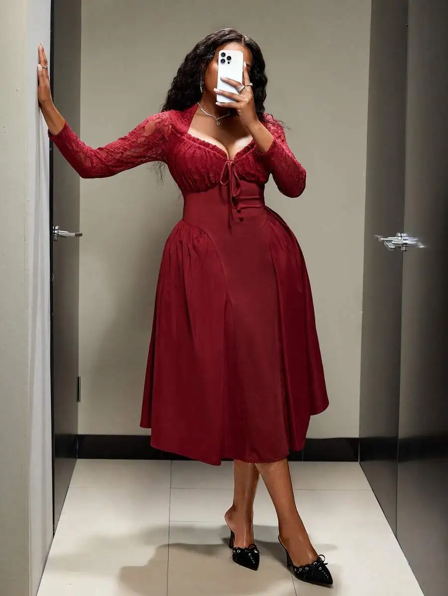 Plus Size Women Elegant A-Line Dress With Lace Details Sweetheart Neckline Long Sleeve view 3