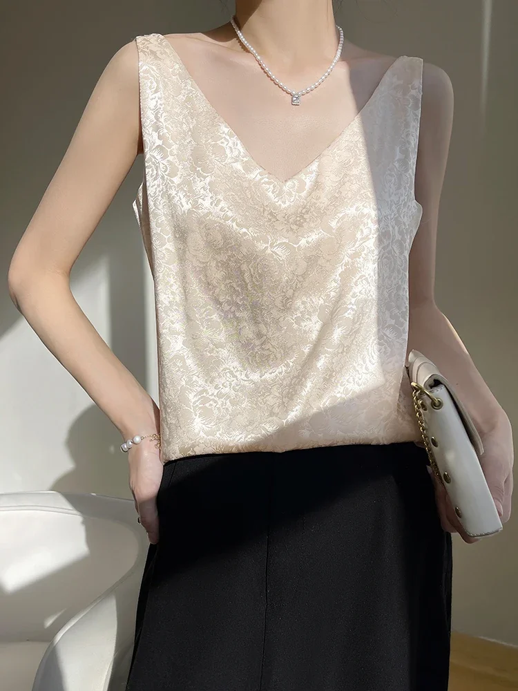 

Embossing Flower Cami Women Summer V-Neck Artificial Silk Satin Camisole Tops Thin Smooth Tank T-shirt Silky Simple Y2k Tee
