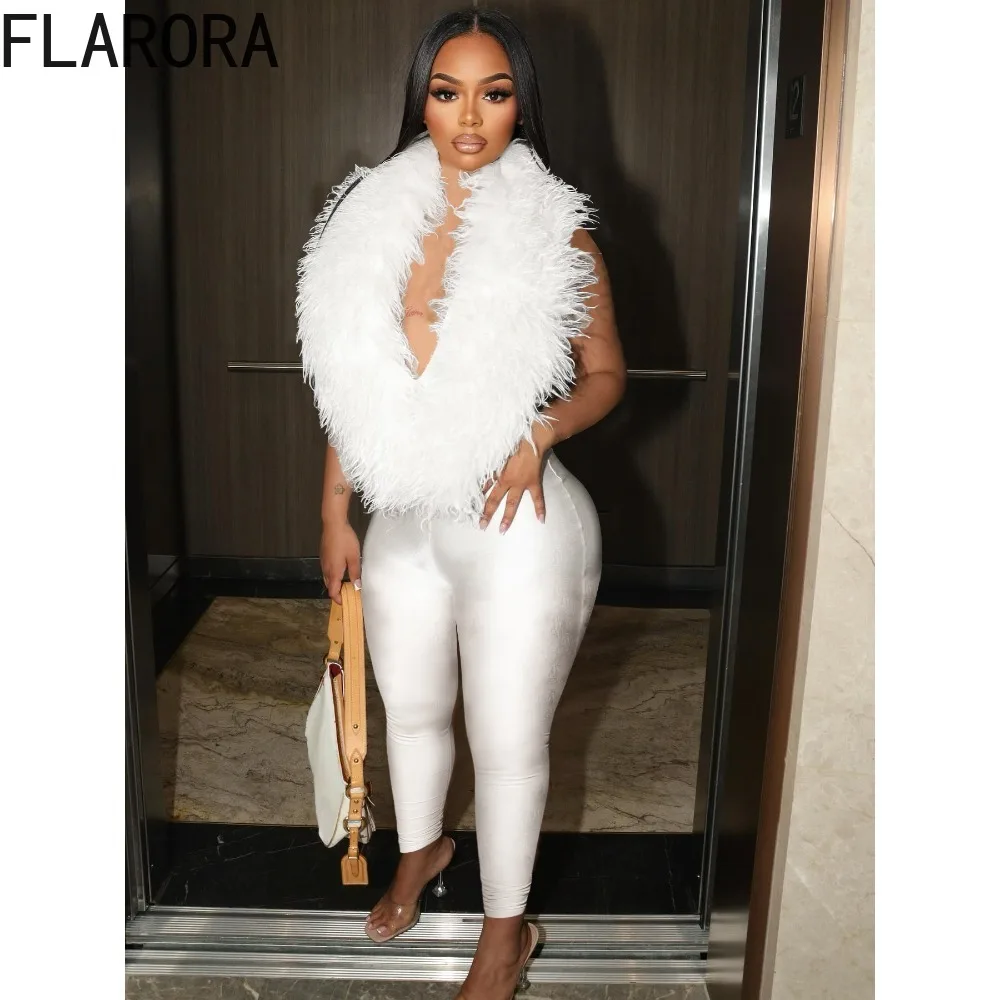 بدلة قفز مثيرة من الفرو الصناعي من FLARORA بدلة رسن عميقة على شكل حرف V بدون أكمام وظهر مكشوف قطعة واحدة بدلة لعب أنيقة للحفلات والنوادي