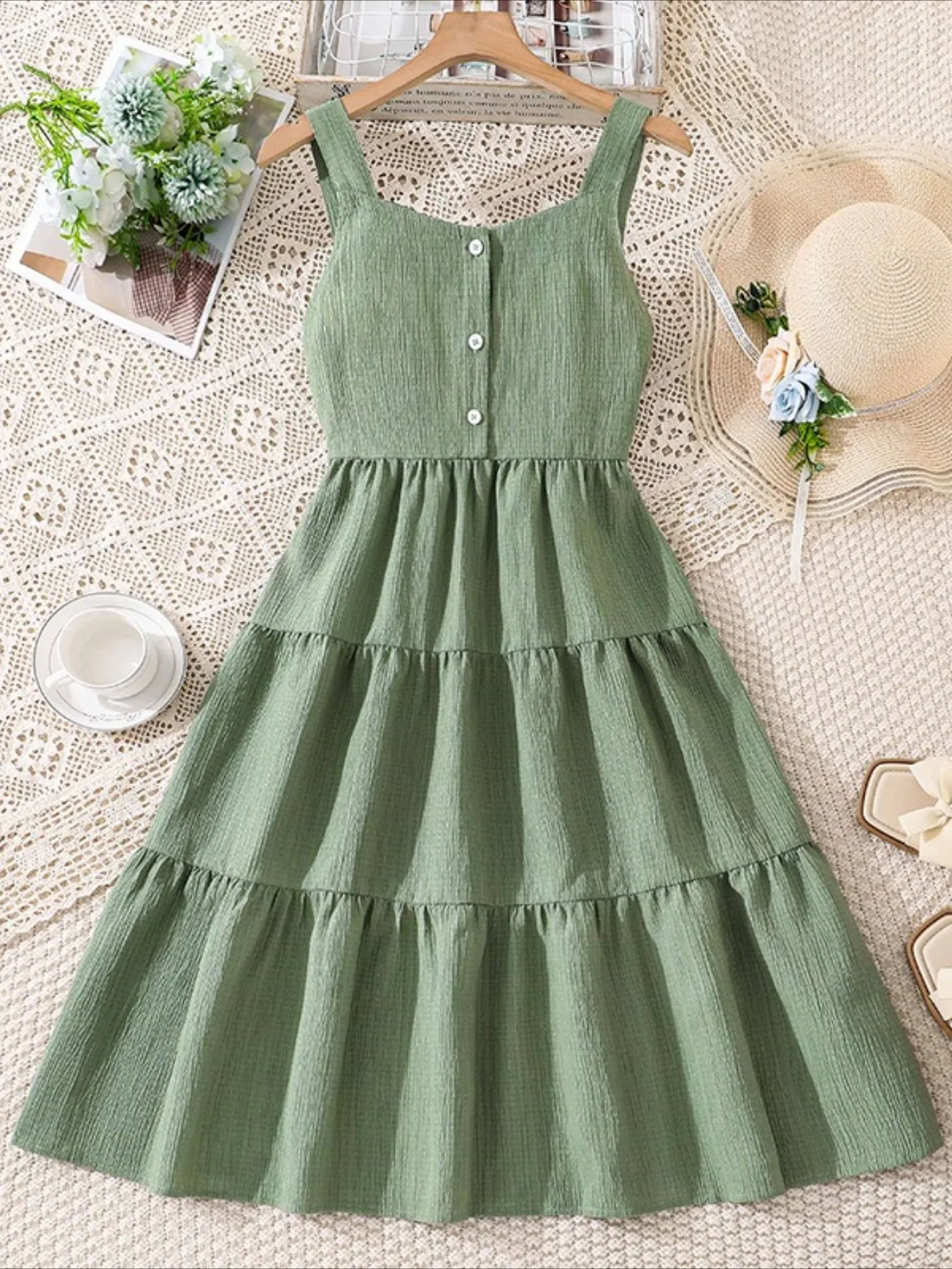 Children's clothing spring and summer new fashion casual suspender, backless bow, waist cinching, slim fit, big swing dress