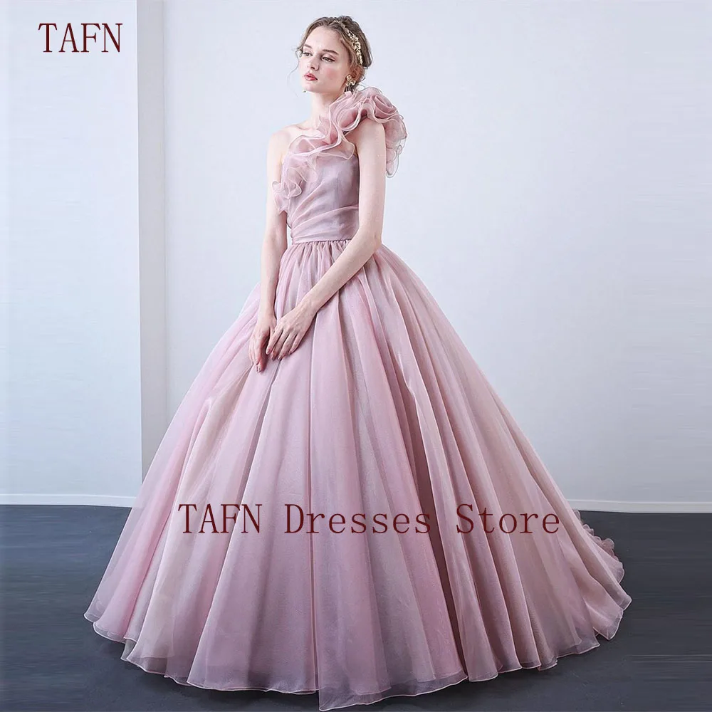 

TAFN One-Shoulder Contoured Pleat Wedding Dresses Japan Luxury Bridal Gown A-line Draped Floor-Length ウエディングドレス Sweep Train