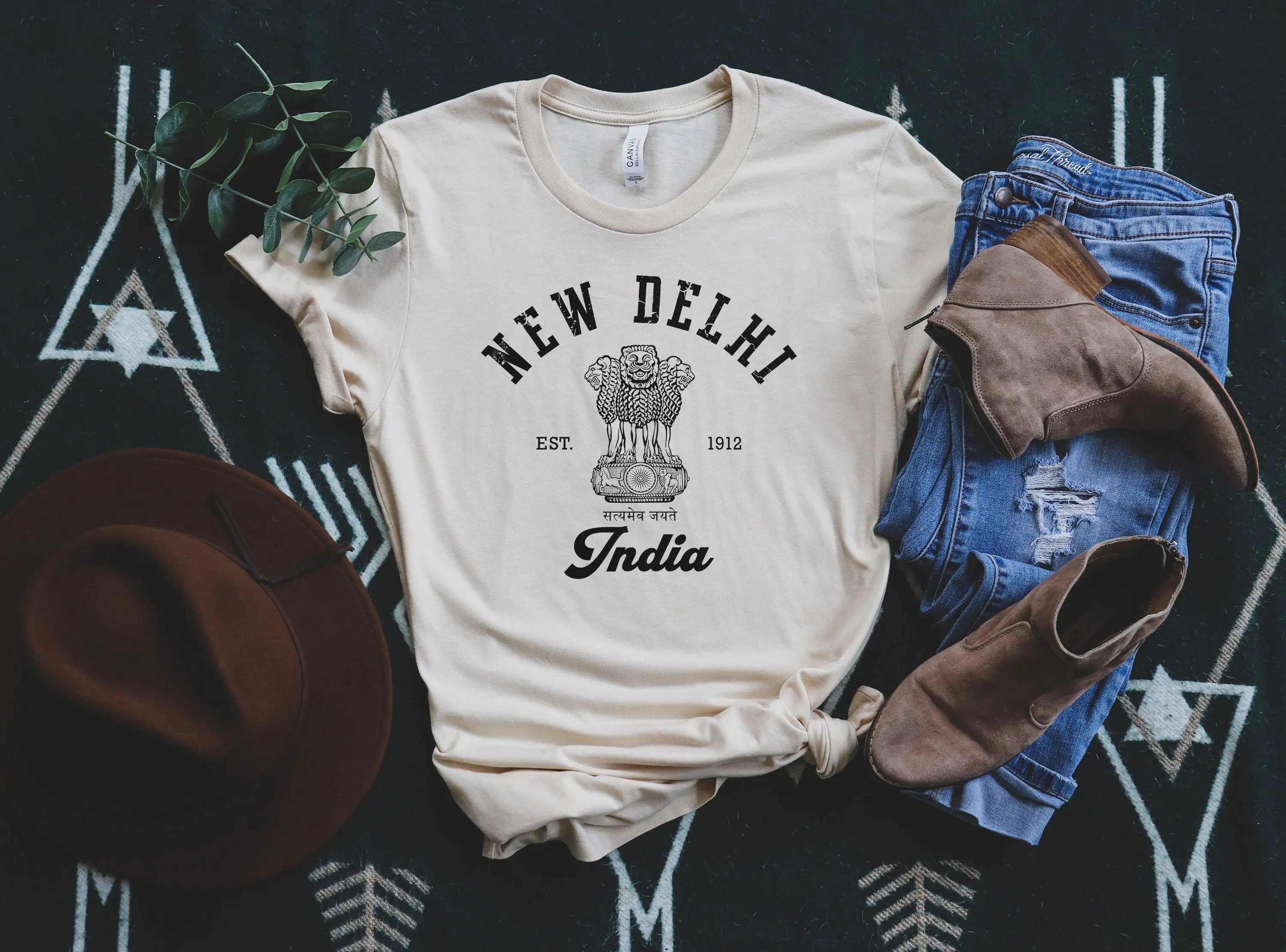 

New Delhi T Shirt India SweaT Sweater Crewneck for Women Souvenir