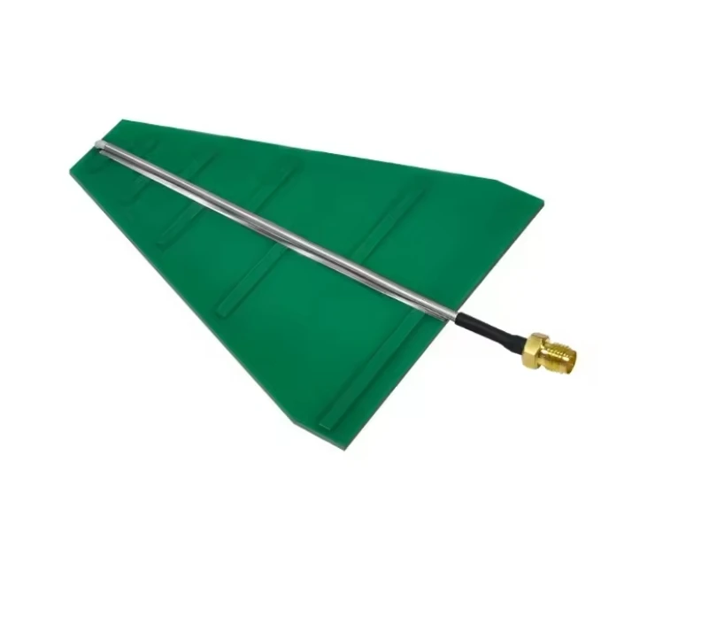 UWB Log Periodic Antenna 1.35GHz-9.5GHz Broadband PCB Antenna with SMA Connector for RF Signal Test Experiment