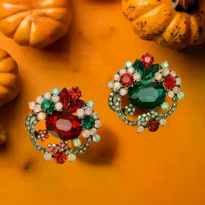 Fashion Crystal Flower Brooches For Women Clothing Coat Casual Jewelry Accessries Gifts