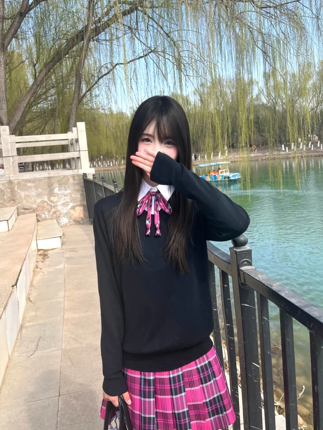 

Loose Fit College Sle JK orm Set Women's Bla Sweater Long Sve Top Small Rose Pattern Skirt Pleated ort Skirt