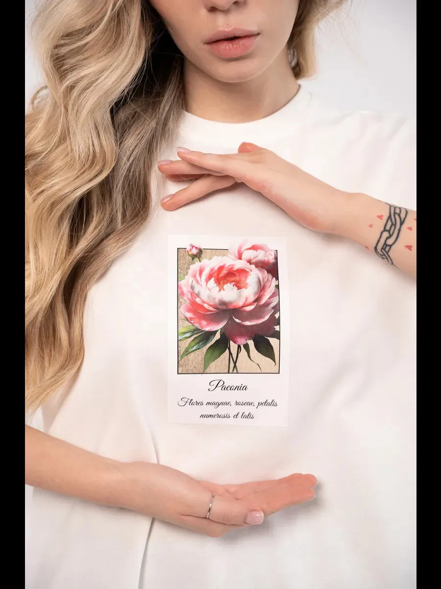 French Elegant Women Vintage Paeonia Botanical Illustration Print Latin Label Casual Loose Fit Graphic Tee Streetwear Sweet Lady